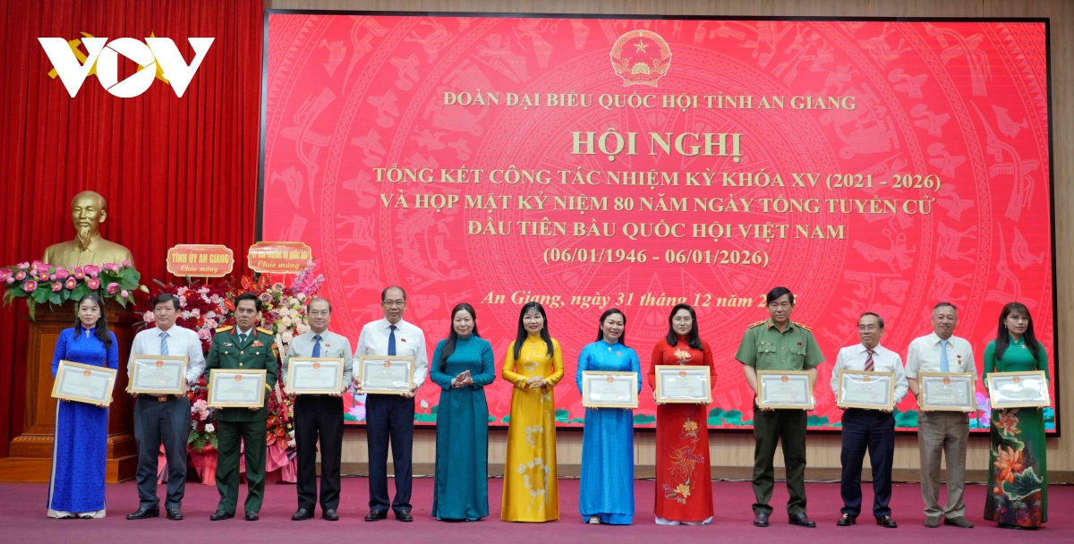 ĐBQH An Giang tổ chức 442 cuộc tiếp xúc, đưa tiếng nói cử tri vào nghị trường