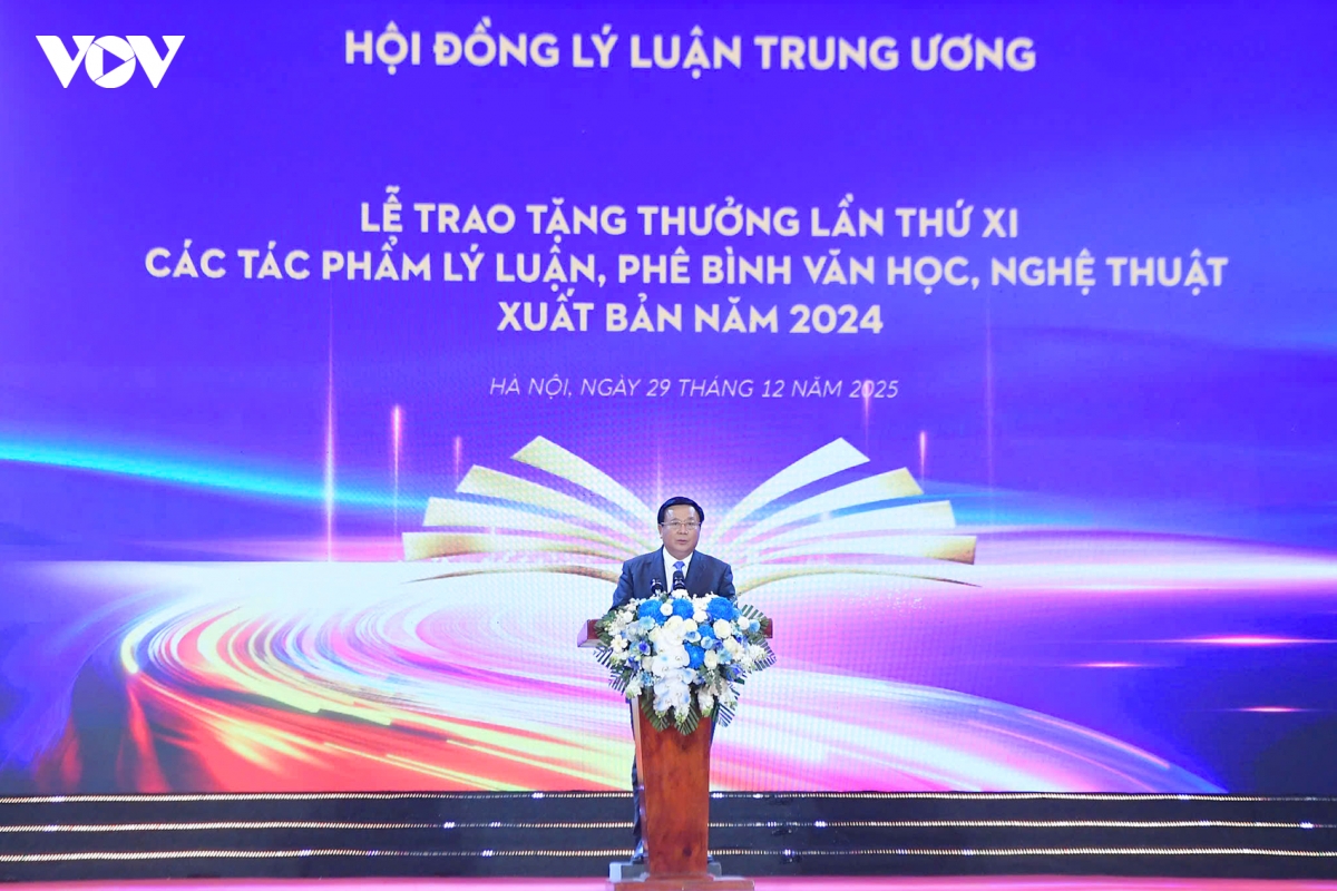 ton vinh 23 cong trinh ly luan, phe binh van hoc nghe thuat xuat ban nam 2024 hinh anh 2
