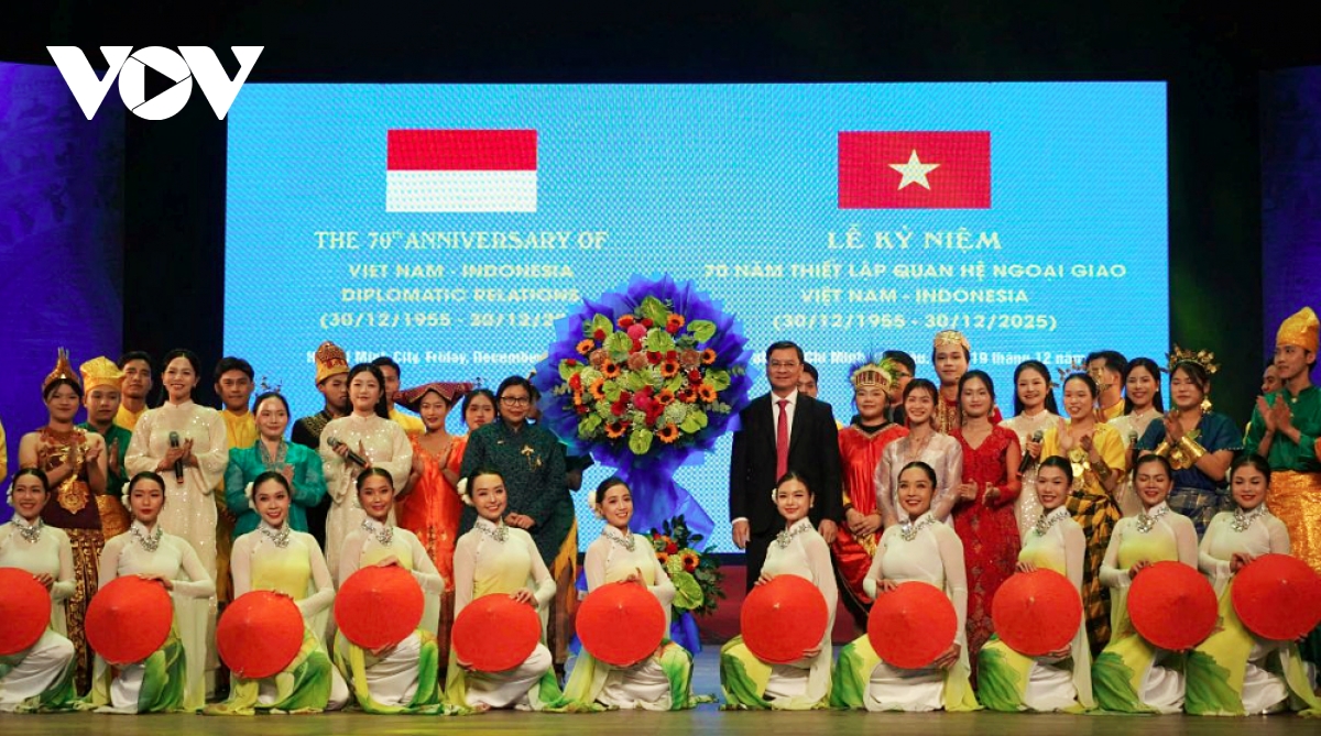 hcm city ceremony marks 70 years of vietnam-indonesia relations picture 1