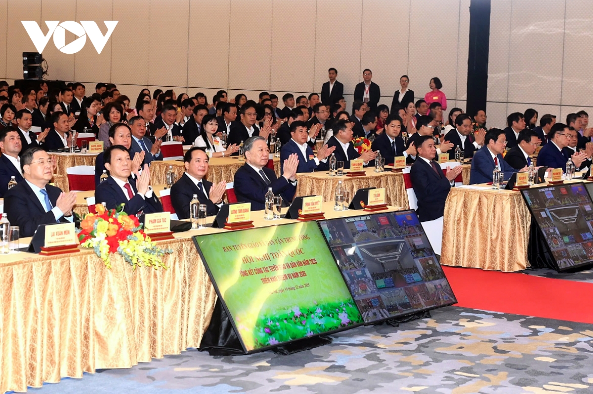 party chief attends conference on communication and mass mobilisation picture 2