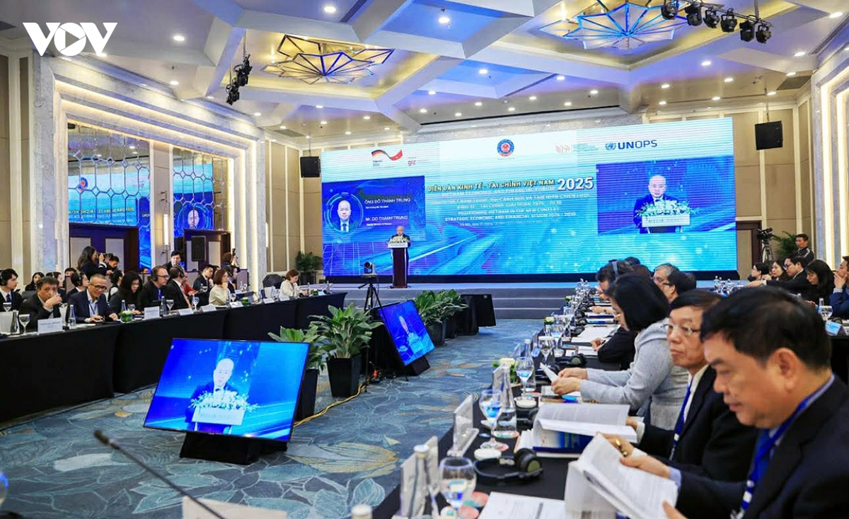 Vietnam forum charts course for sustainable growth and economic resilience