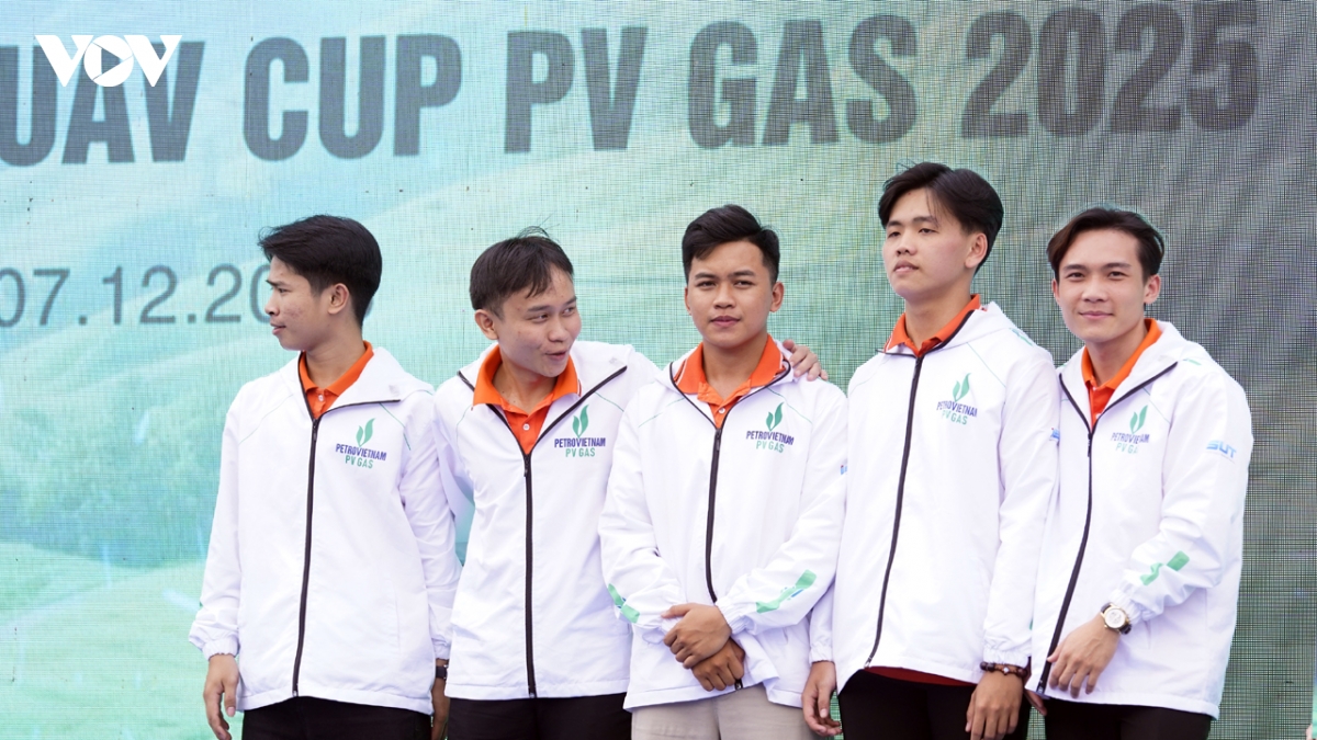 Doi sky vision doat quan quan cuoc thi sang tao uav 2025 - cup pv gas hinh anh 4