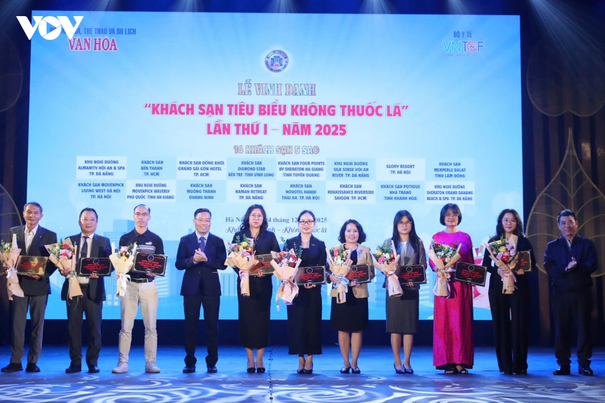 xay dung moi truong khach san khong thuoc la vi suc khoe va trai nghiem du khach hinh anh 2