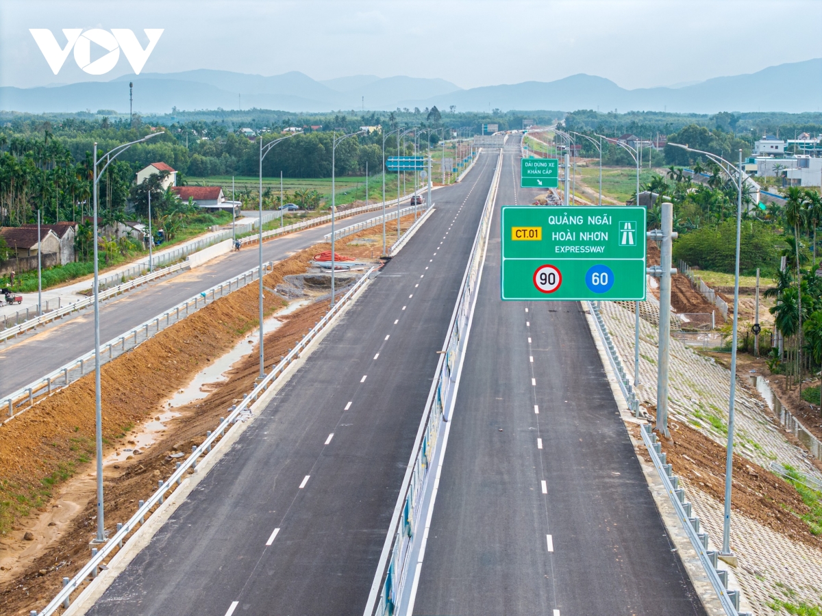 Kỳ tích hơn 3.500km cao tốc: Từ những thách thức tạo nên bước tiến lịch sử