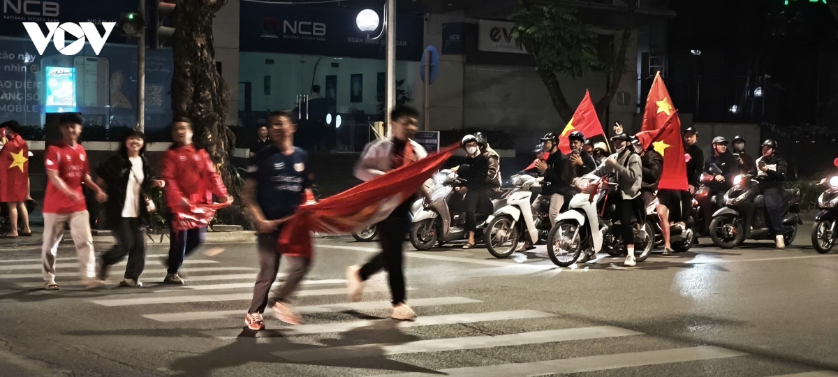 khong khi an mung chuc vo dich sea games 33 cua Dt u22 viet nam hinh anh 6