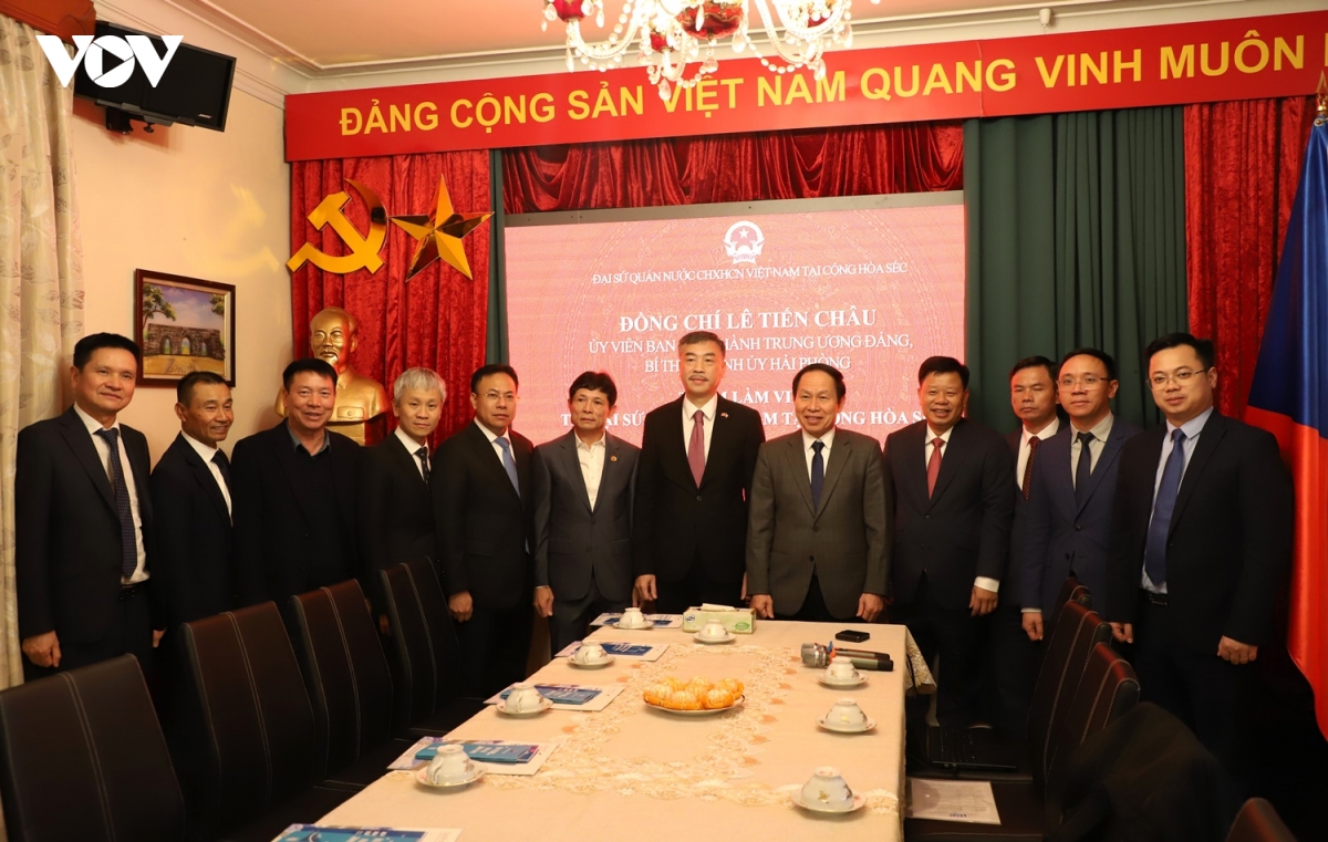 hoi nghi thuc day hop tac thuong mai va dau tu thanh pho hai phong tai sec hinh anh 1