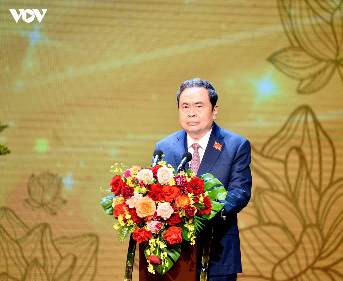 chu tich quoc hoi moi trang sach phai co suc thuyet phuc bang khoa hoc, le phai hinh anh 4