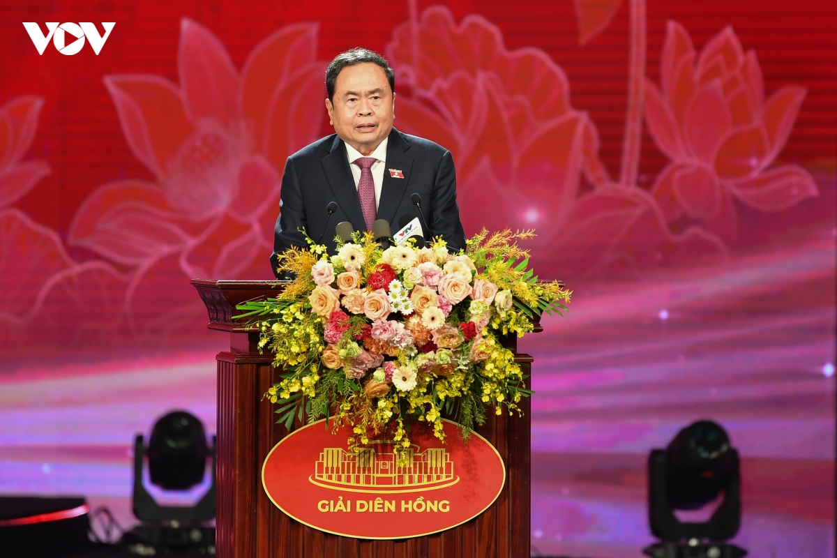 giai bao chi dien hong lan thu 4 vov xuat sac gianh 2 giai thuong hinh anh 8