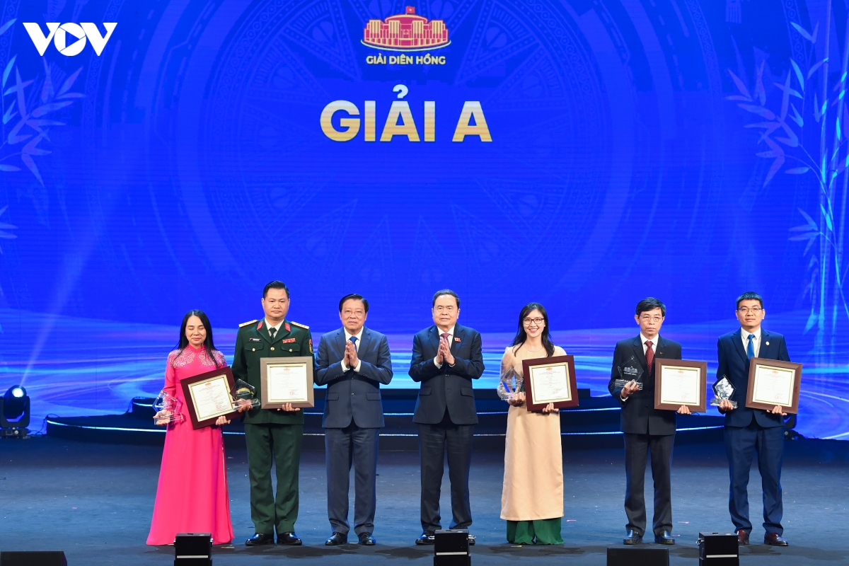 giai bao chi dien hong lan thu 4 vov xuat sac gianh 2 giai thuong hinh anh 14