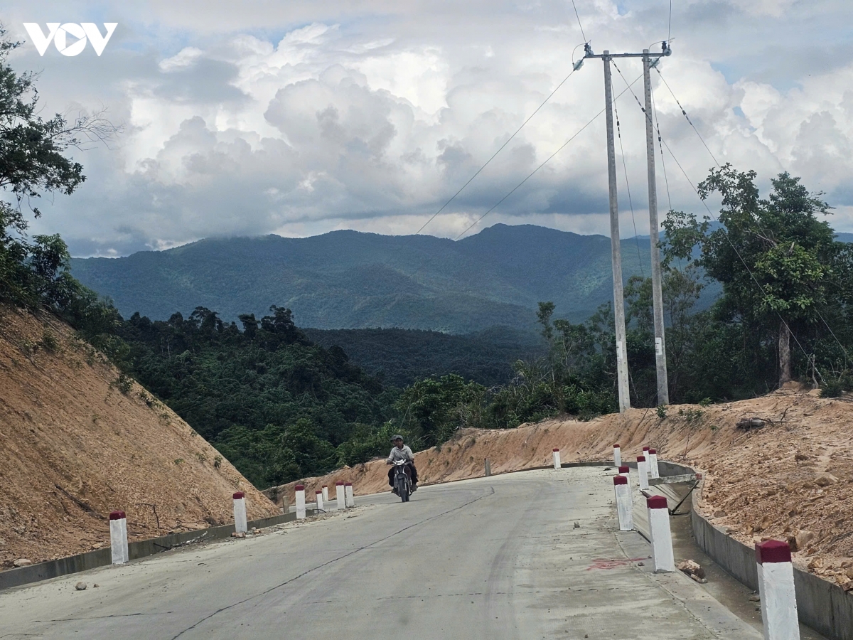 giac mo thanh hien thuc cua thay va tro vung kho hinh anh 5