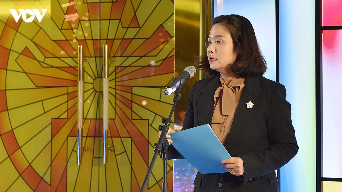man nhan voi trien lam so ha noi rang ro - Anh sang va di san hinh anh 1