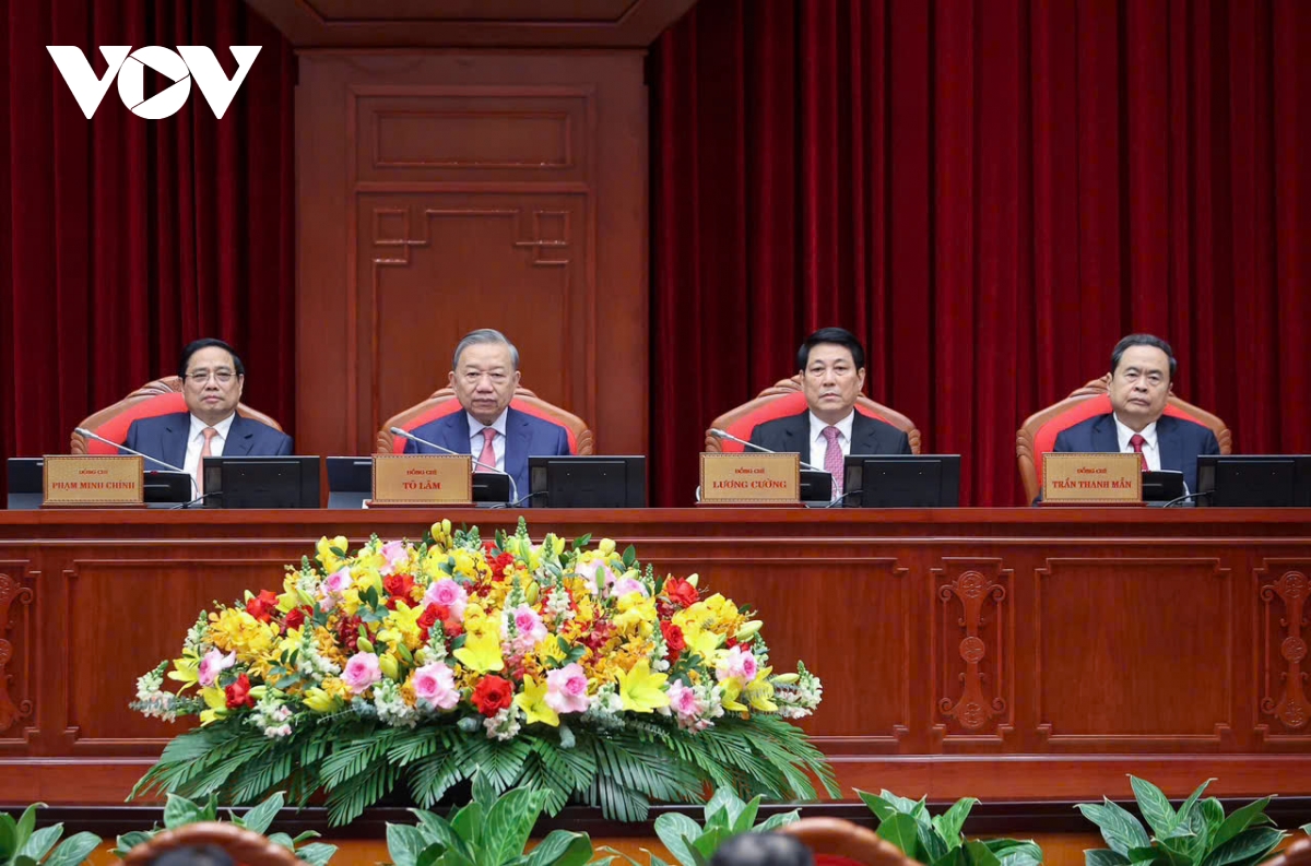 Khai mạc Hội nghị Trung ương 15, bàn công tác nhân sự Đại hội XIV