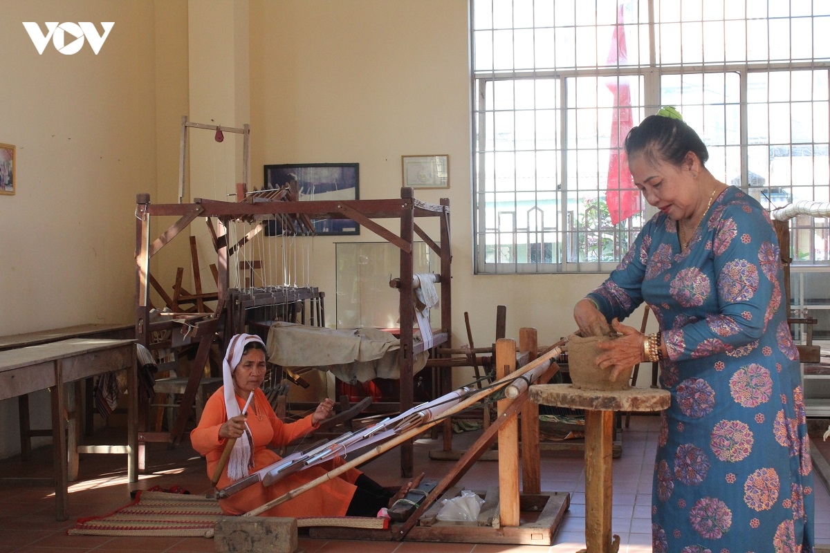 buc tranh tuoi sang o lang cham xa bac binh, tinh lam Dong hinh anh 5