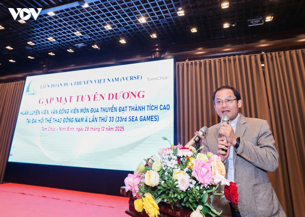 trao thuong, ton vinh nhung tam huy chuong sea games 33 cua Dua thuyen viet nam hinh anh 1