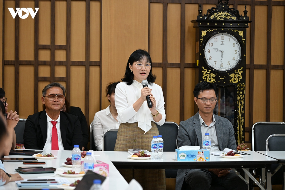 kieu bao dong hanh cung dat nuoc tu nhung dien dan doi thoai coi mo hinh anh 3