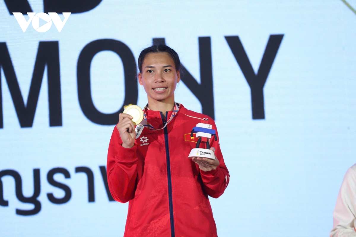 Bà mẹ hai con chia sẻ đầy xúc động sau khi giành HCV boxing SEA Games 33