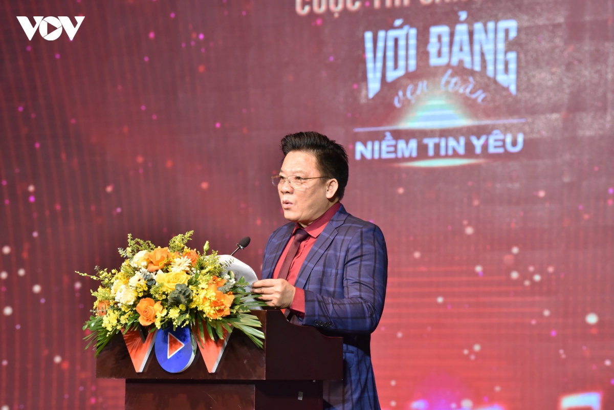 40 tac pham doat giai cuoc van dong sang tac voi Dang ven toan niem tin yeu hinh anh 5
