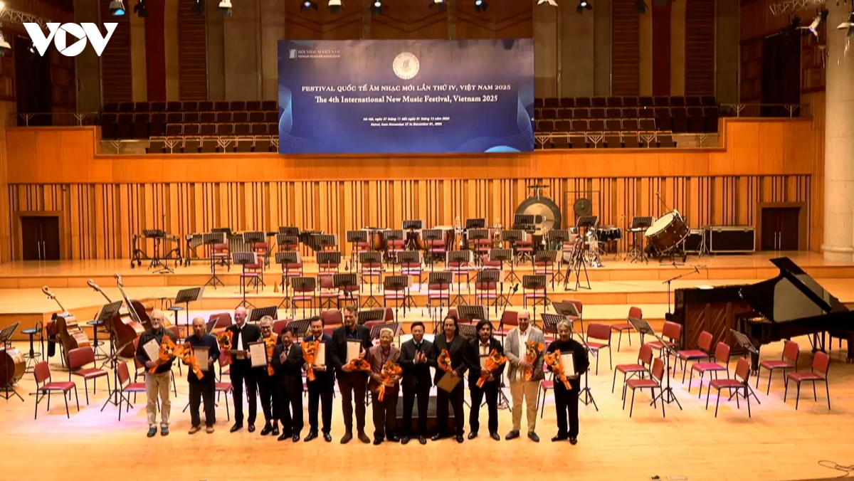 festival quoc te Am nhac moi 2025 su ket noi cua gan 100 tac pham duong dai hinh anh 4