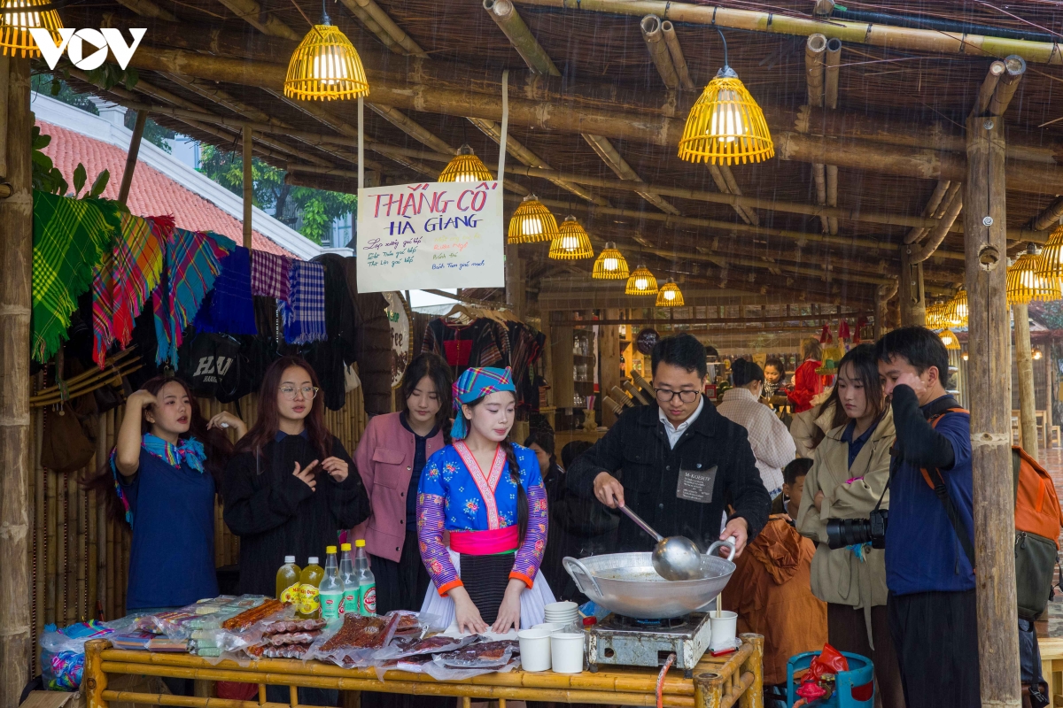 sac cham, tho cam mong bung sang giua ha noi hinh anh 26