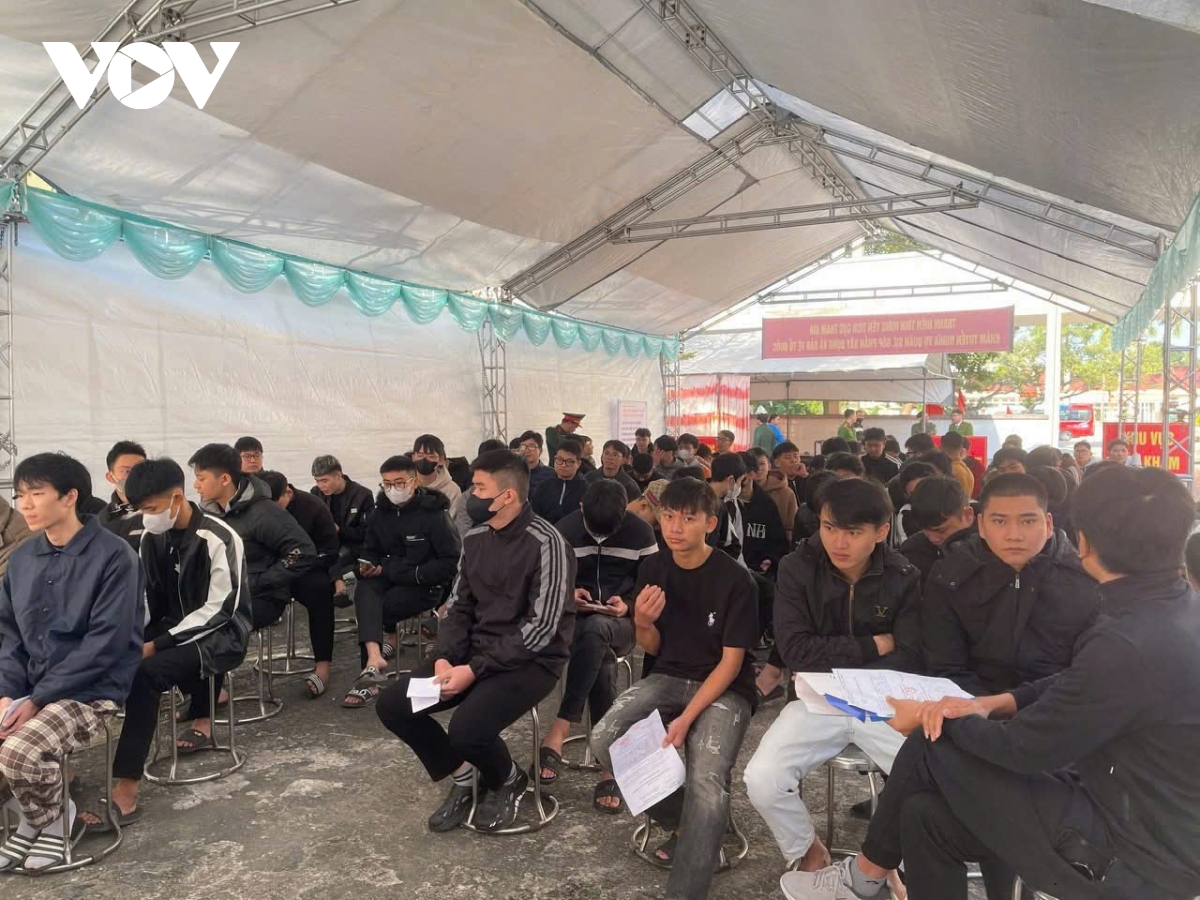 giảm 50kg để được nhập ngũ, gác lại công việc ổn định viết đơn tòng tuân hình ảnh 4 giam 50kg de duoc nhap ngu, gac lai cong viec on dinh viet don tong tuan hinh anh 4