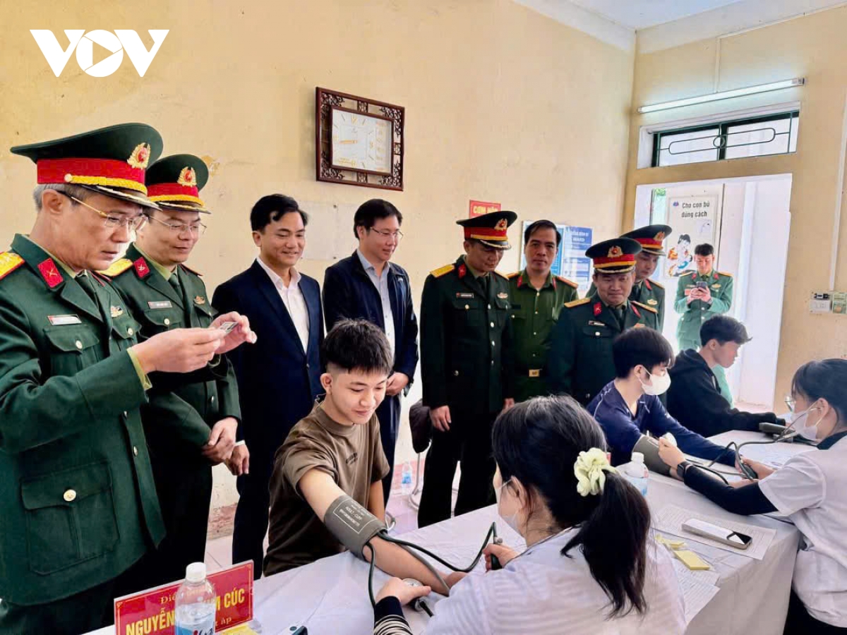 giảm 50kg để được nhập ngũ, gác lại công việc ổn định viết đơn tòng tuân hình ảnh 2 giam 50kg de duoc nhap ngu, gac lai cong viec on dinh viet don tong tuan hinh anh 2