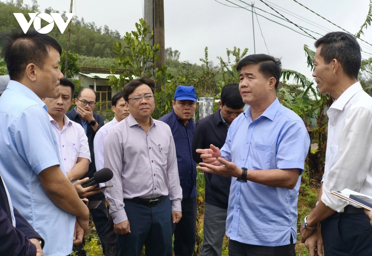 Dak lak day nhanh tai dinh cu 35 ho dan vung sat lo nguy hiem hinh anh 5