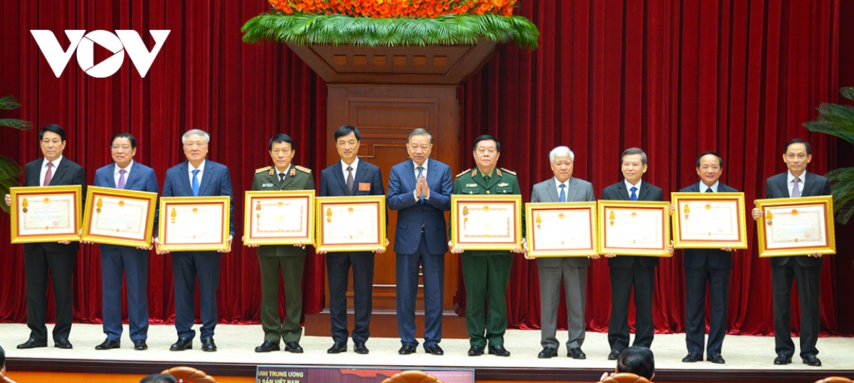 party chief to lam stresses unwavering resolve in combating corruption picture 2