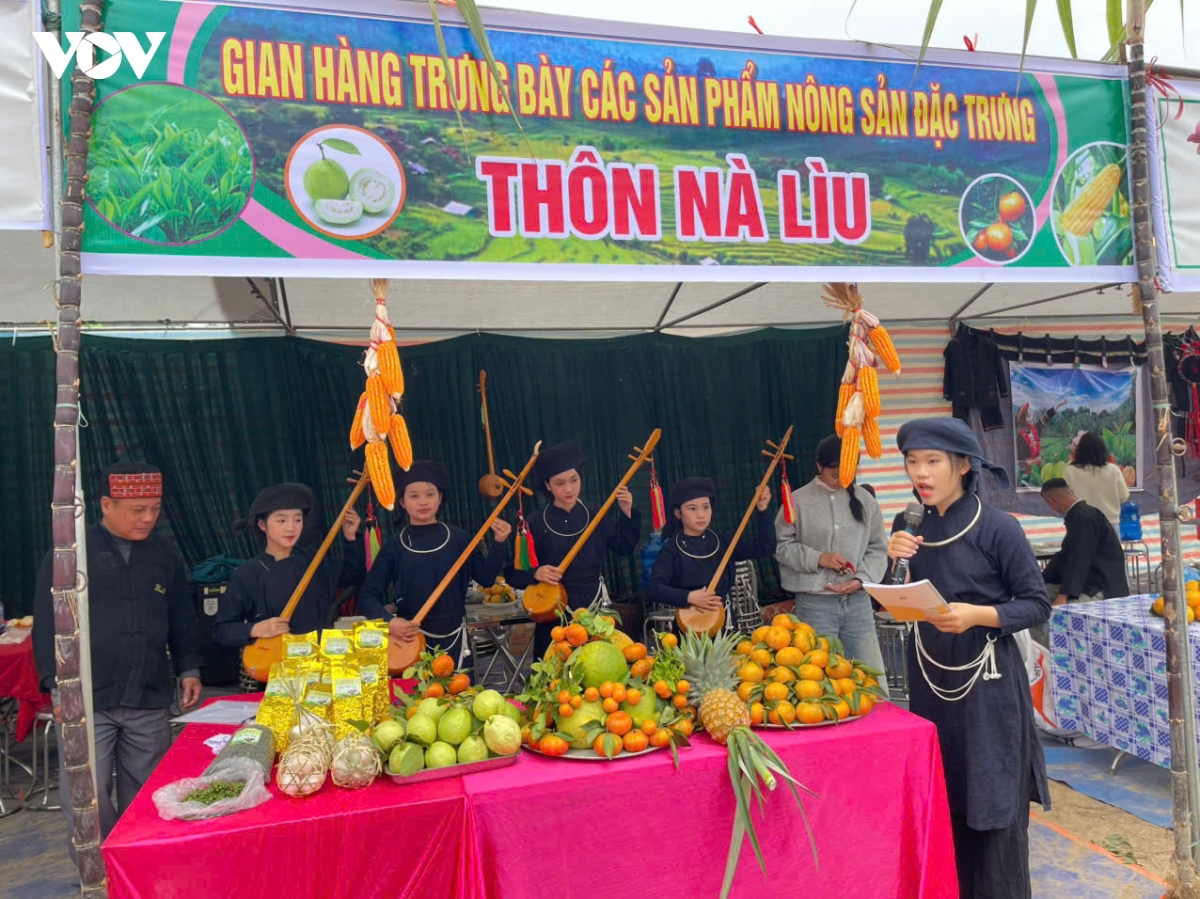soi noi ngay hoi cam quyt o vung cao thai nguyen hinh anh 1