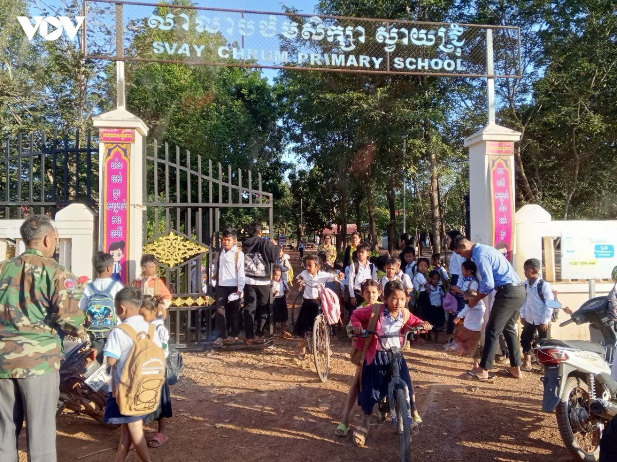 hon 8.000 gia dinh phai so tan vi xung dot campuchia - thai lan tai bung phat hinh anh 4