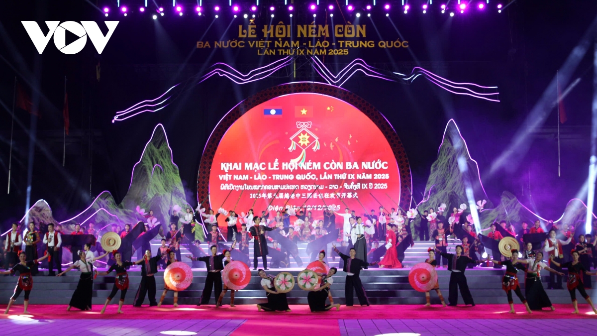 Sắc màu văn hóa Việt Nam – Lào – Trung Quốc tại Lễ hội Ném còn Điện Biên 2025