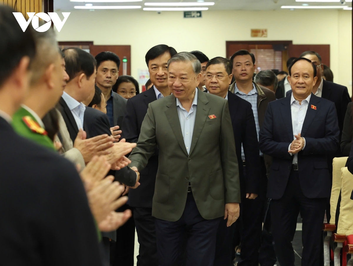 tong bi thu to lam tiep xuc cu tri sau ky hop thu 10, quoc hoi khoa xv hinh anh 1