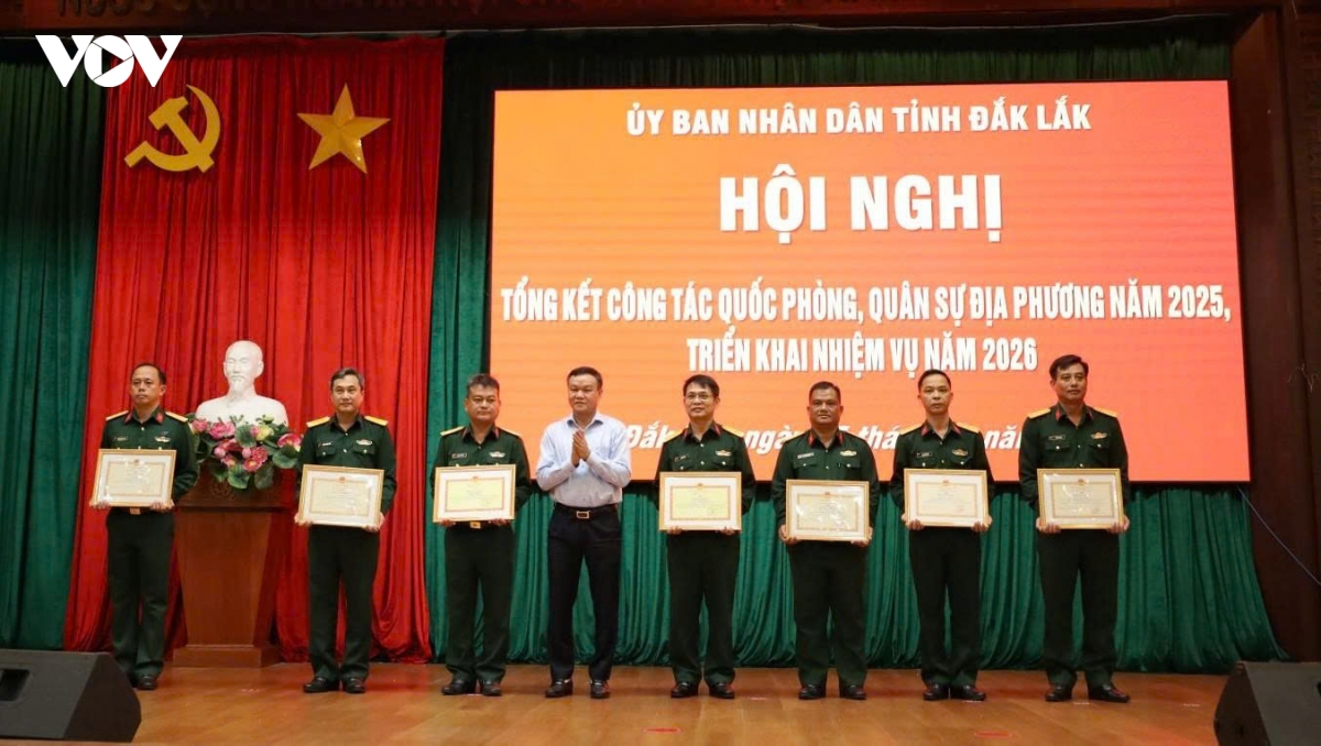 Dak lak tong ket nhiem vu quoc phong, quan su dia phuong nam 2025 hinh anh 3