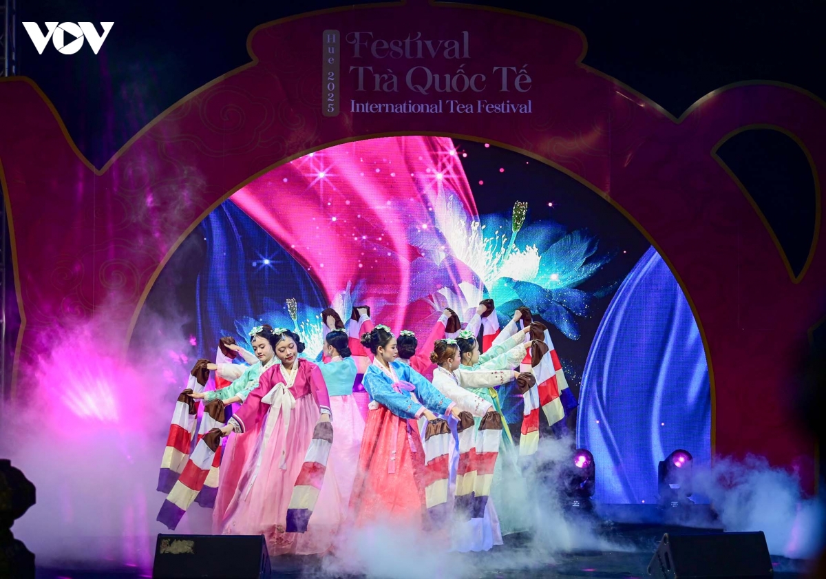 le be mac lien hoan tra quoc te - hue 2025 khep lai hanh trinh an tuong hinh anh 9