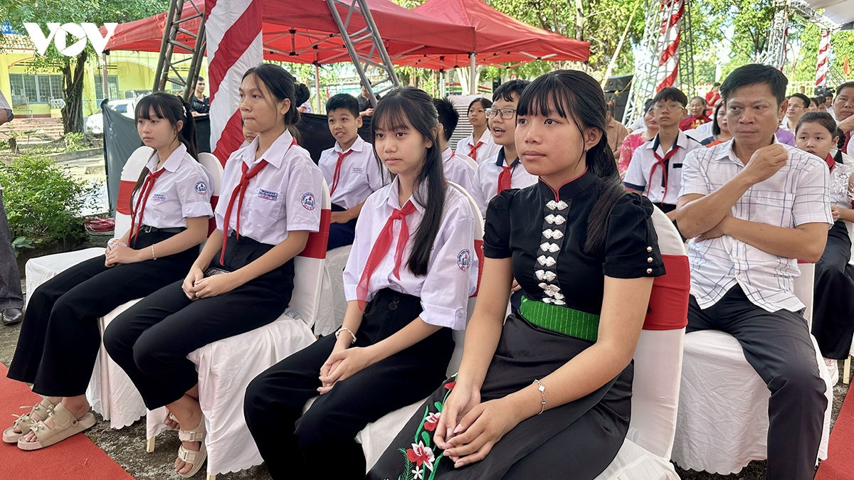 truong lien cap bien gioi, diem tua trong nguoi vung phen dau to quoc hinh anh 2