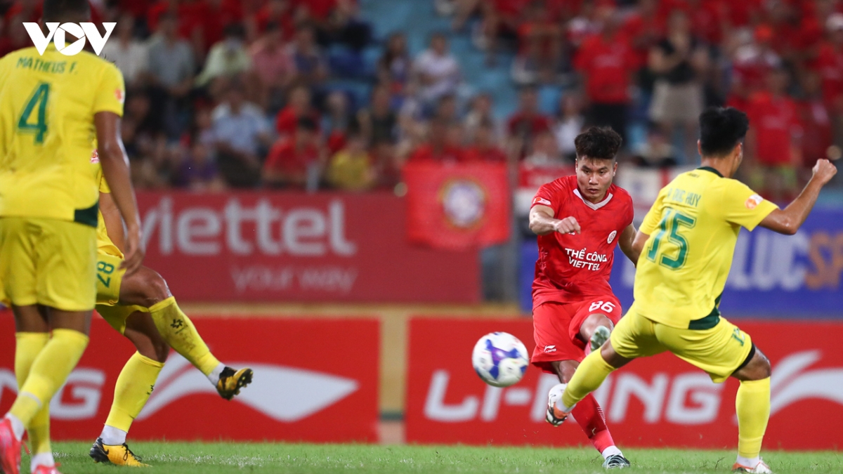 truong tien anh viet tam thu sau khi gia nhap dai gia moi cua v-league hinh anh 1