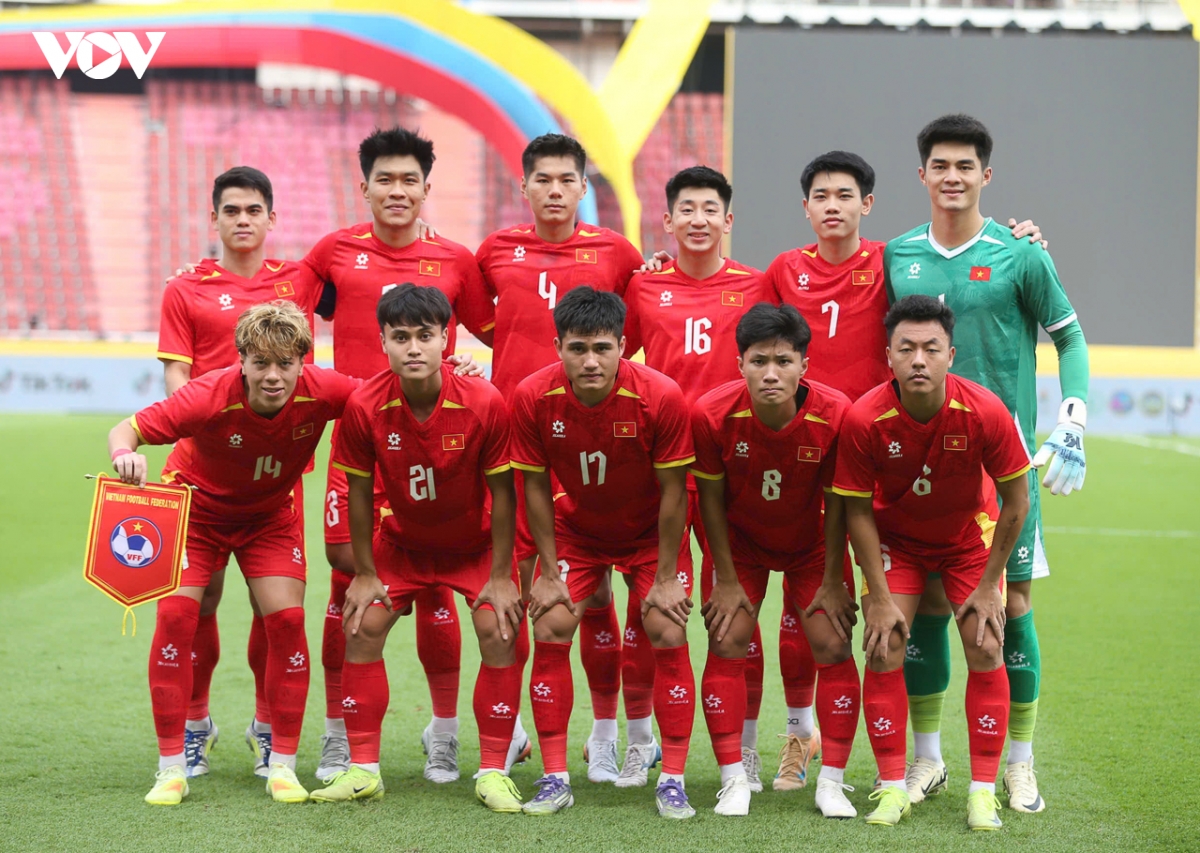 Dinh bac toa sang, u22 viet nam gianh chien thang truoc u22 malaysia hinh anh 1