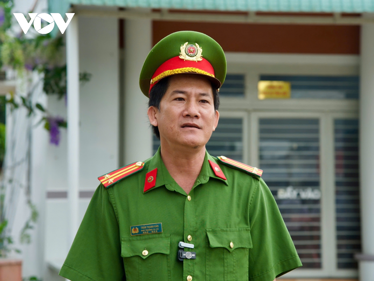 Dong bao cham chau phong vung niem tin vao Dang hinh anh 3