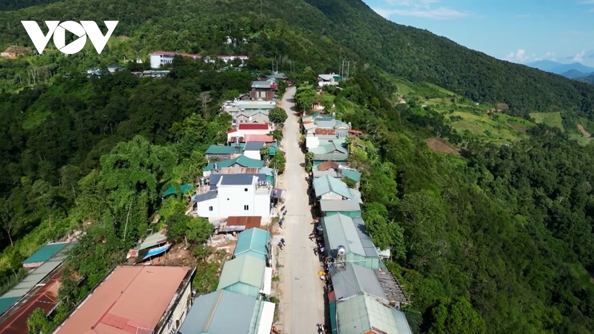 Dong bao cac dan toc o thu lum huong ve Dai hoi xiv cua Dang hinh anh 3