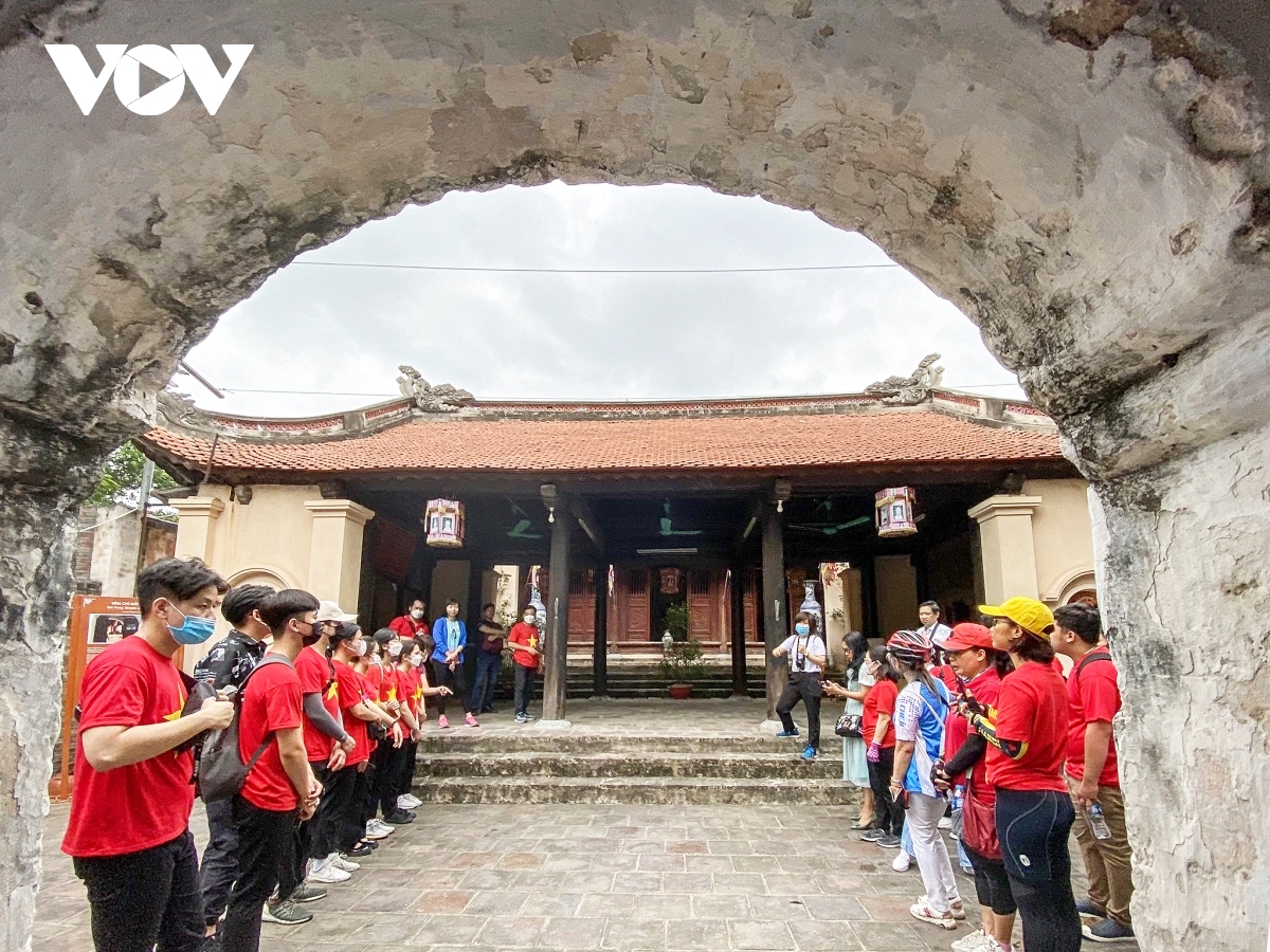 xanh hoa san xuat, lang gom bat trang but pha ve hieu qua kinh te hinh anh 6