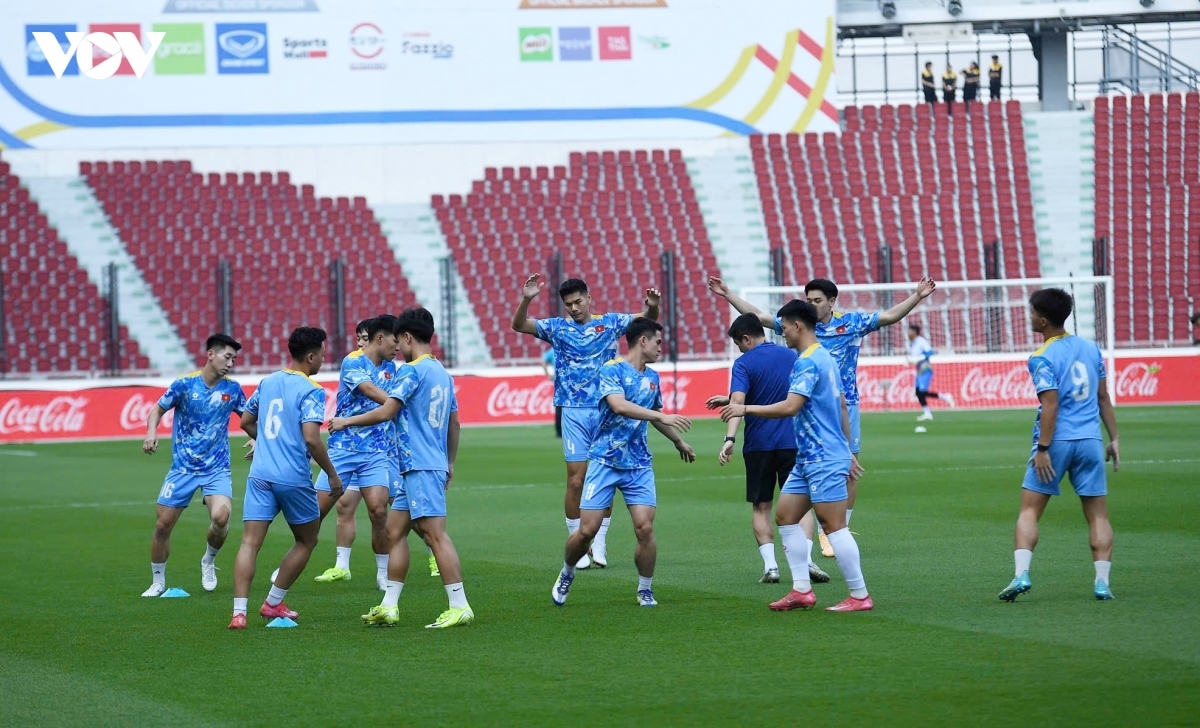ket qua bong da sea games 33 hom nay 3 12 u22 viet nam thang hu via u22 lao hinh anh 43