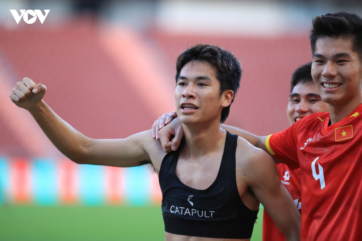 u22 viet nam xuat sac vao chung ket sea games 33 hinh anh 48