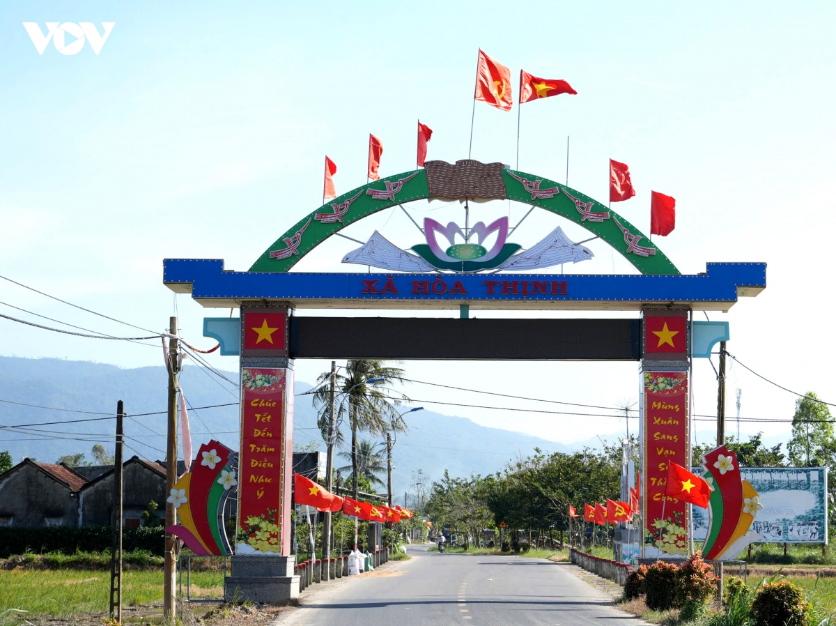 Dak lak ruc ro sac mau chao mung Dai hoi xiv cua Dang hinh anh 4