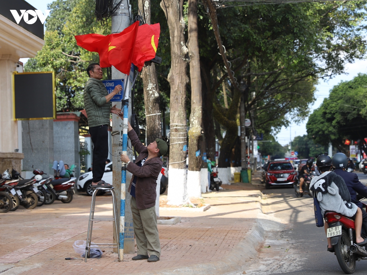 Dak lak ruc ro sac mau chao mung Dai hoi xiv cua Dang hinh anh 5