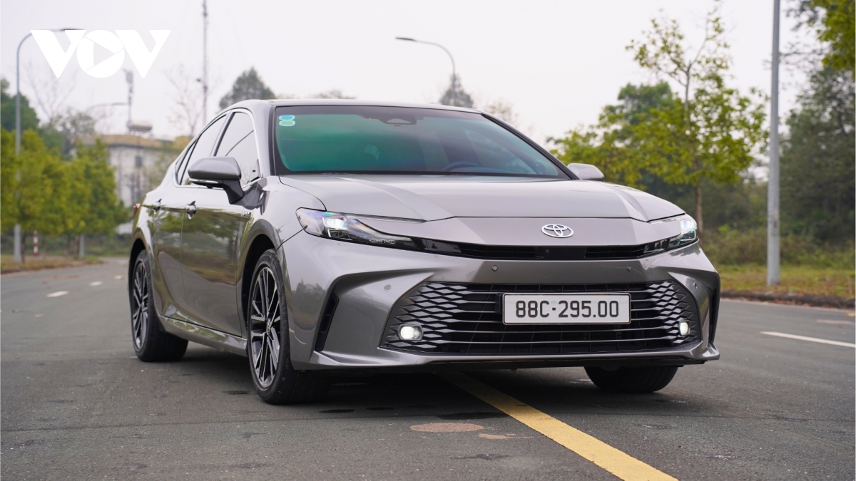 Toyota Camry 2.5 HEV, sedan hạng D của những giá trị sử dụng lâu dài