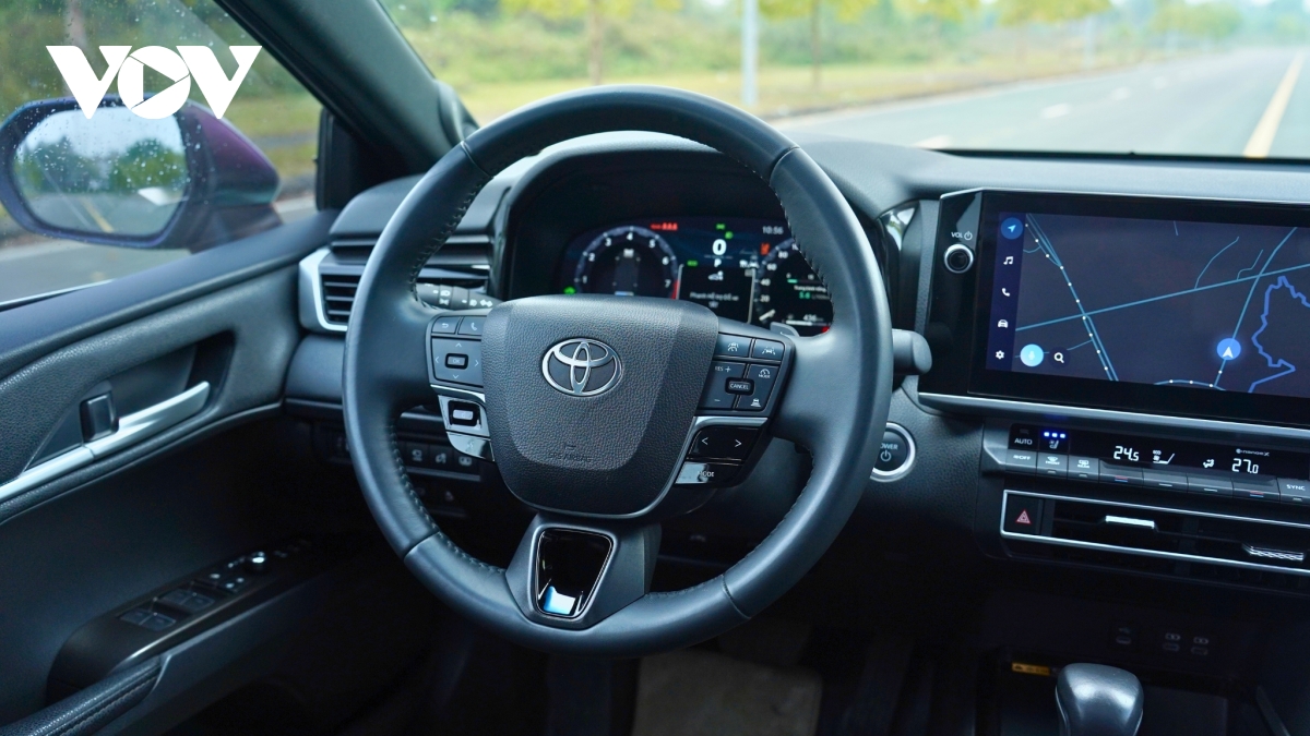 toyota camry 2.5 hev, sedan hang d cua nhung gia tri su dung lau dai hinh anh 7