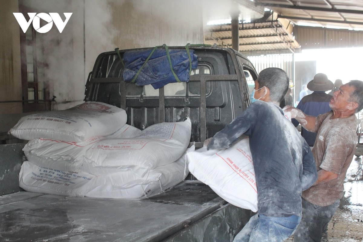 nghe banh trang vung bien lam Dong tat bat hang tet hinh anh 3