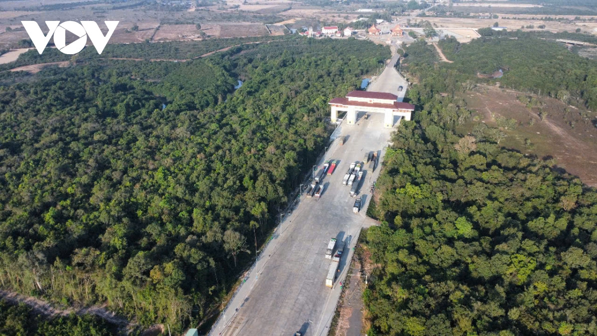 kinh te bien mau, tru cot tang truong moi theo nghi quyet phat trien tay ninh hinh anh 4