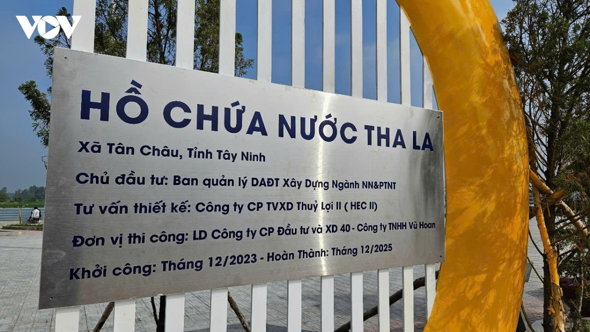 ho thuy loi tha la vao xuan hinh anh 6