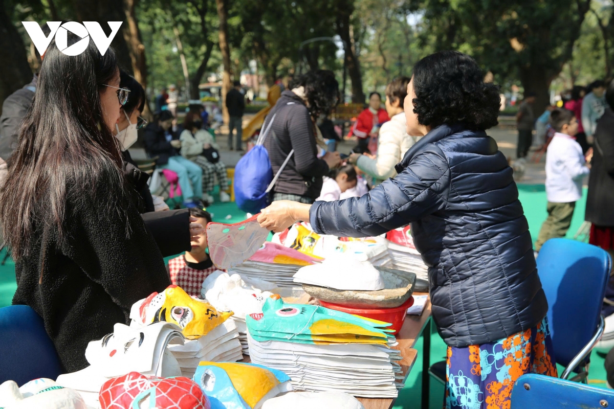 Rực rỡ sắc màu tại Công viên Thống Nhất hưởng ứng chương trình "Tụ hội sáng tạo"