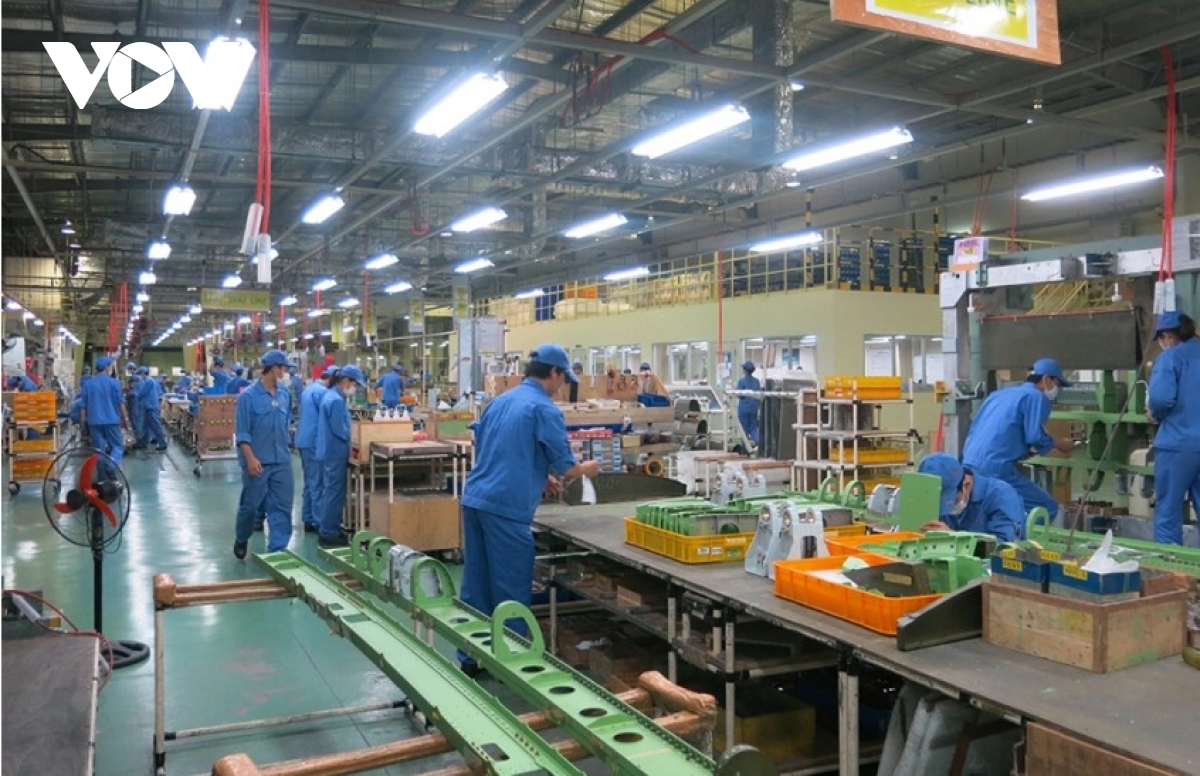 vietnam targets improvements in business environment, national competitiveness picture 2